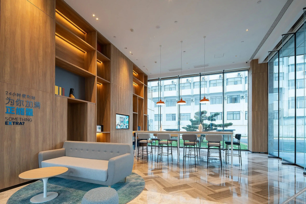 Бэйхай: Holiday Inn Express Beihai Silver Beach, an IHG Hotel