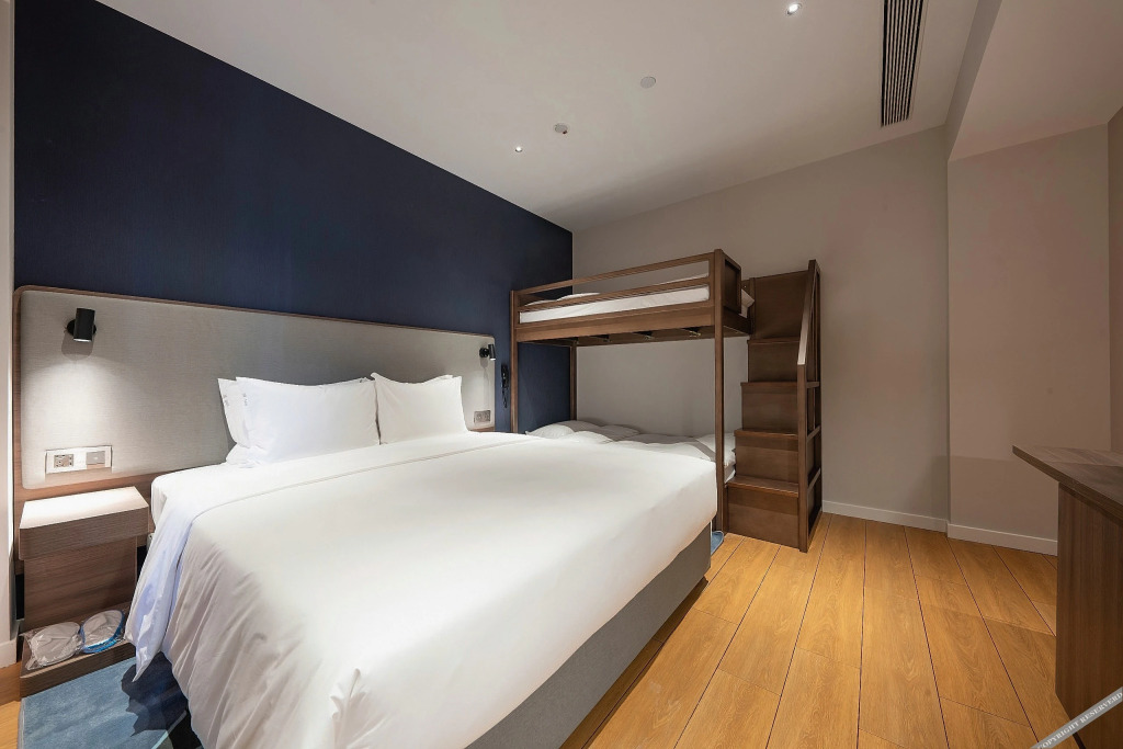 Бэйхай: Holiday Inn Express Beihai Silver Beach, an IHG Hotel