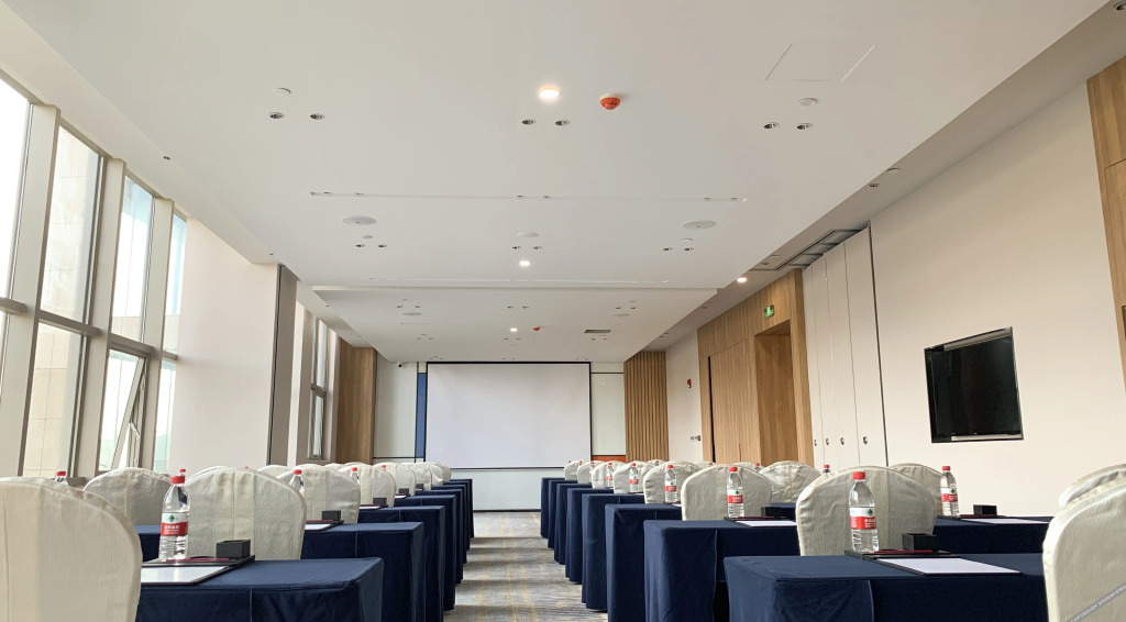Бэйхай: Holiday Inn Express Beihai Silver Beach, an IHG Hotel