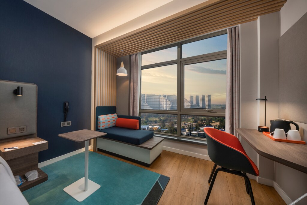 Бэйхай: Holiday Inn Express Beihai Silver Beach, an IHG Hotel