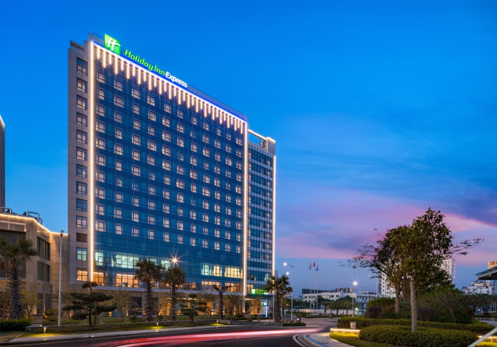 Бэйхай: Holiday Inn Express Beihai Silver Beach, an IHG Hotel