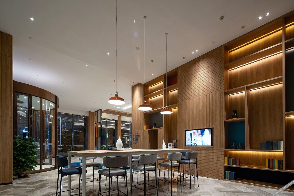 Бэйхай: Holiday Inn Express Beihai Silver Beach, an IHG Hotel