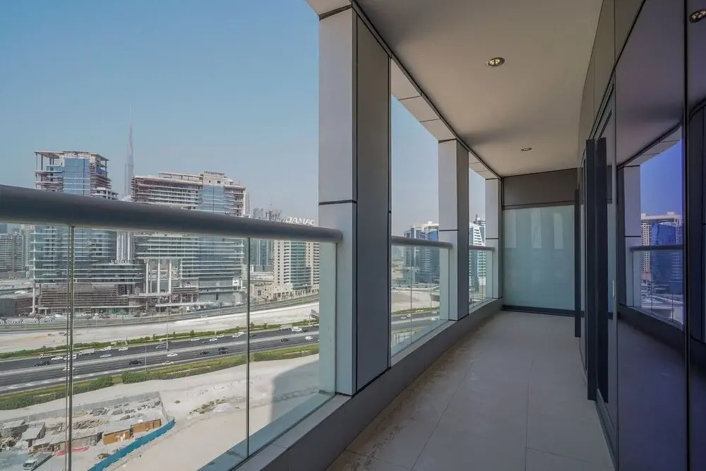 Дубай: Contemporary & Sleek Finish 1BR in Business Bay