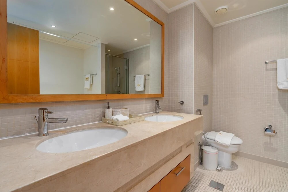 Дубай: Luxe 2BD Magnificent Marina View Beach 5minswalk, Dubai