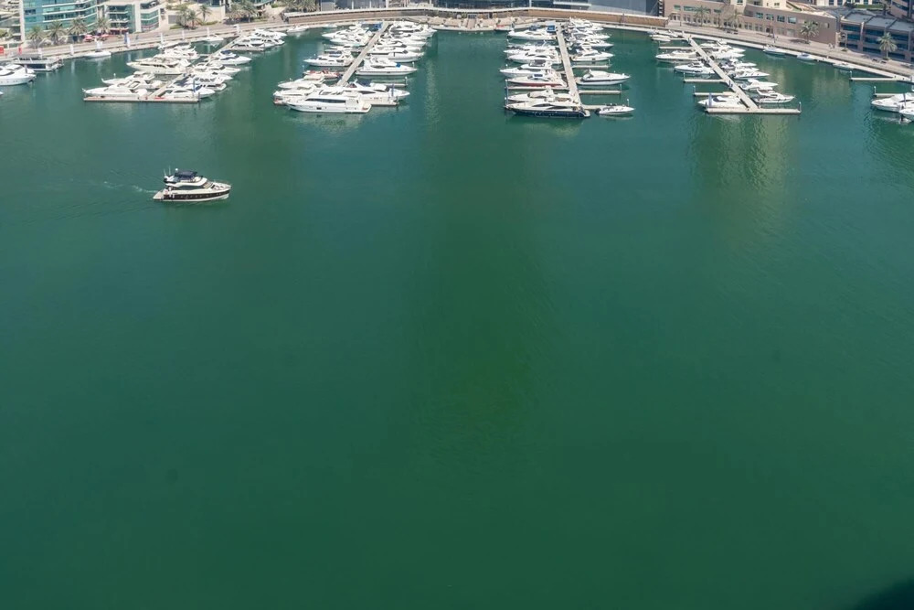 Дубай: Luxe 2BD Magnificent Marina View Beach 5minswalk, Dubai