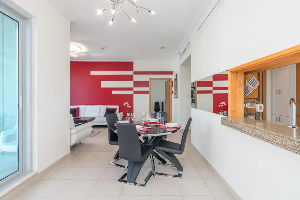 Дубай: Luxe 2BD Magnificent Marina View Beach 5minswalk, Dubai