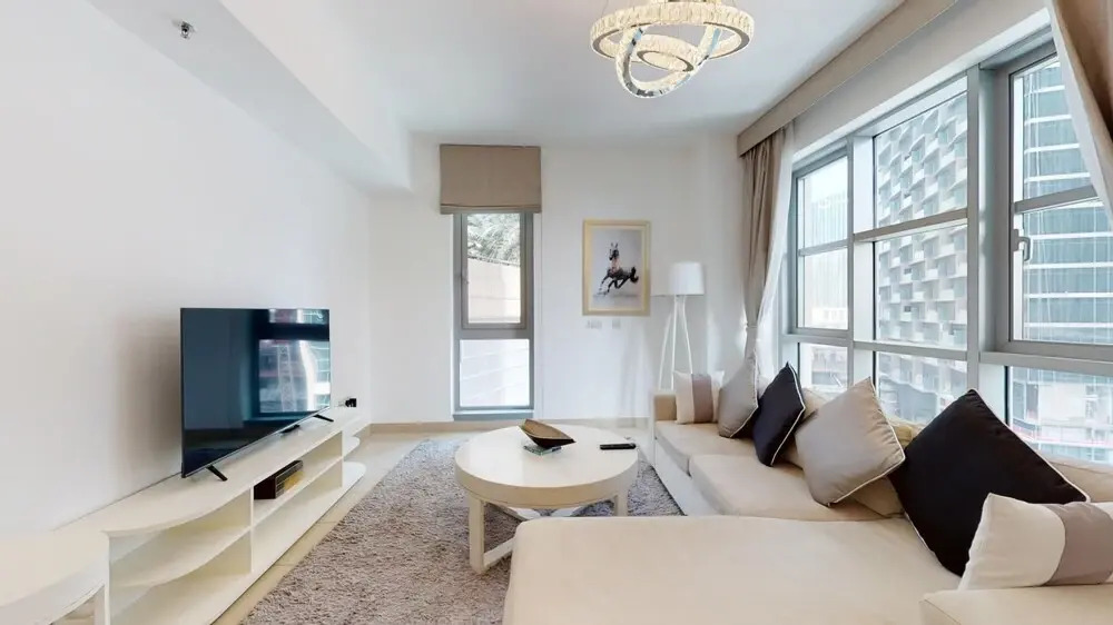 Дубай: 3BR Downtown Burj Khalifa Pool Views