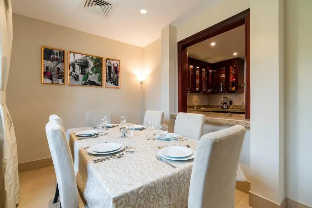 Дубай: 3BR Maids Sleeps10 Downtown Old Town Burjviews, Dubai