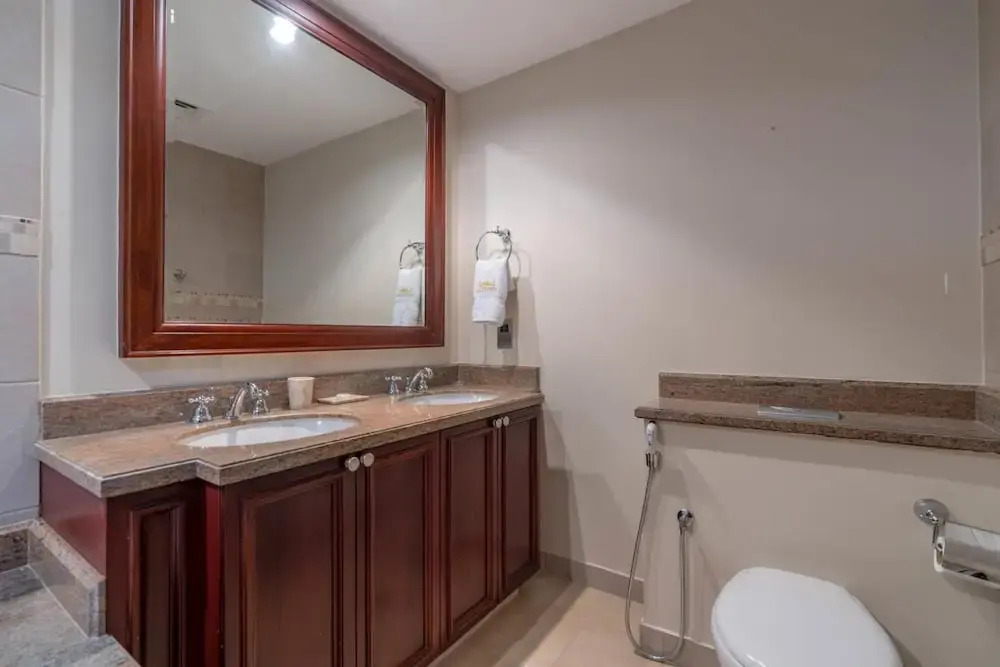 Дубай: 3BR Maids Sleeps10 Downtown Old Town Burjviews, Dubai