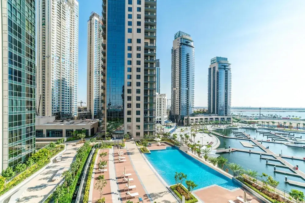 Дубай: Lux BnB 2BR Skylineviews Weekly Cleaning Parking, Dubai