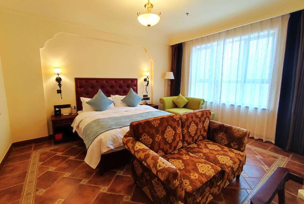 Яань: Howard Johnson by Wyndham Yaan Forest Resort