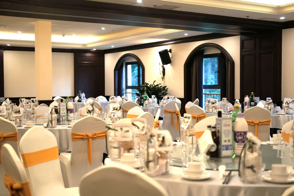 Яань: Howard Johnson by Wyndham Yaan Forest Resort