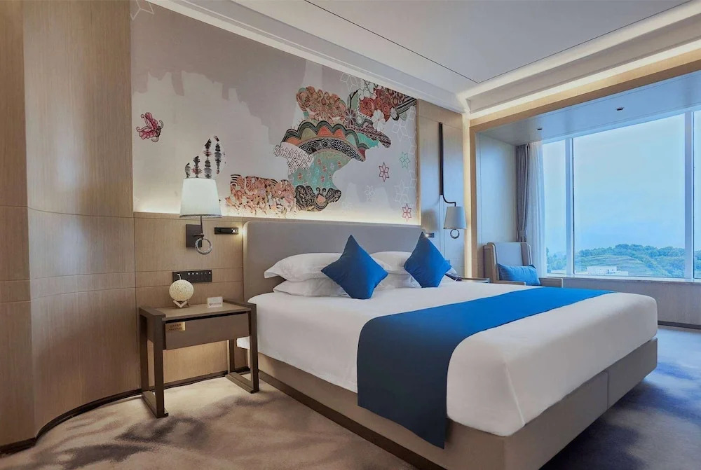 Ибинь: Howard Johnson by Wyndham Tianxiaqiguan Hotel Xingwen