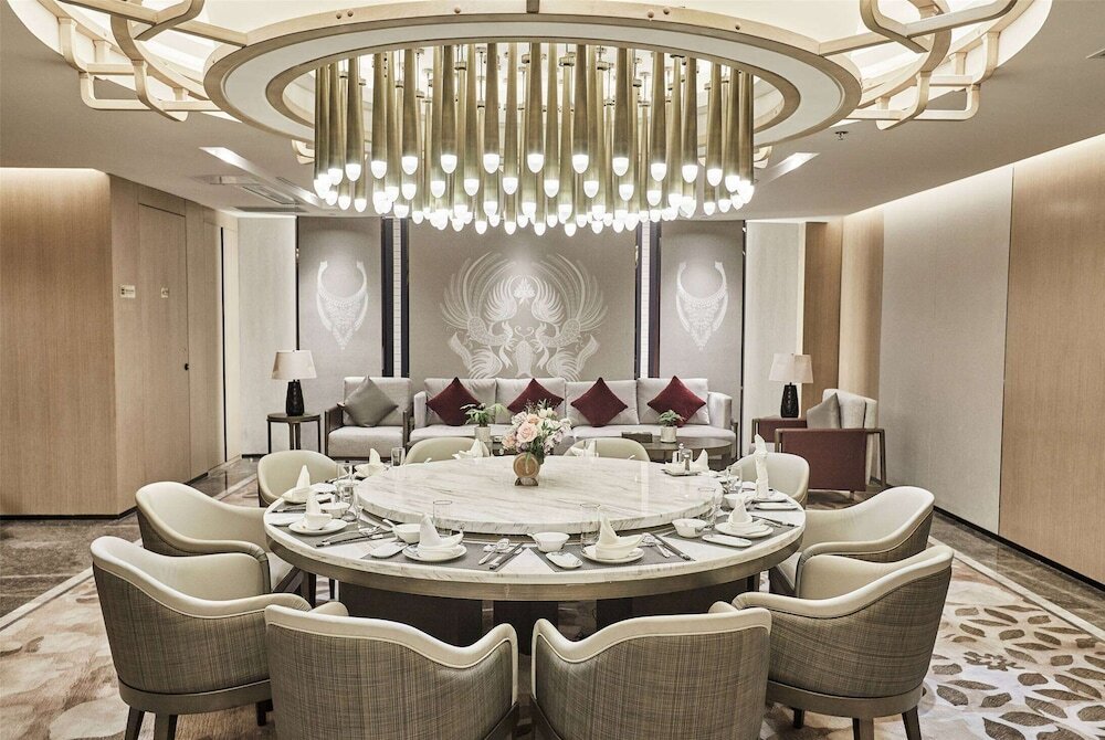 Ибинь: Howard Johnson by Wyndham Tianxiaqiguan Hotel Xingwen