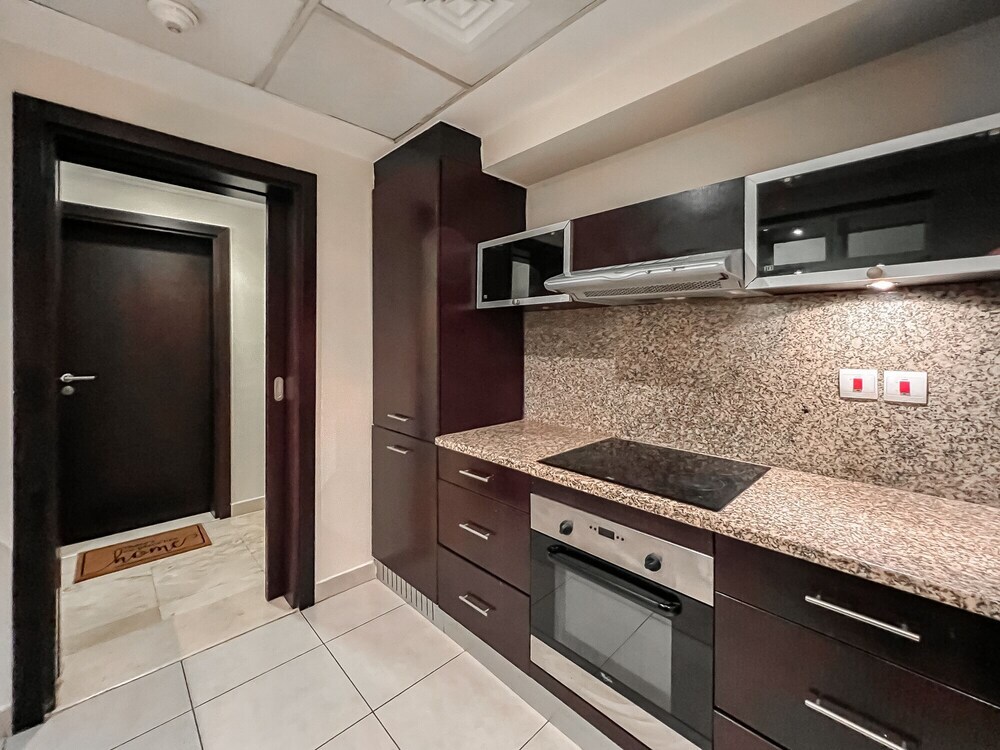 Дубай: Luton Vacation Homes Marina Quays Towers, Dubai Marina, Dubai