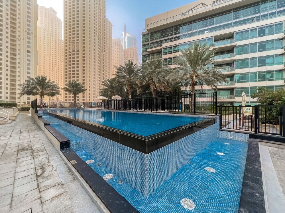 Дубай: Luton Vacation Homes Marina Quays Towers, Dubai Marina, Dubai