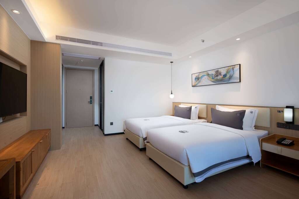 Санья: Ramada Encore by Wyndham Jiusuo Downtown