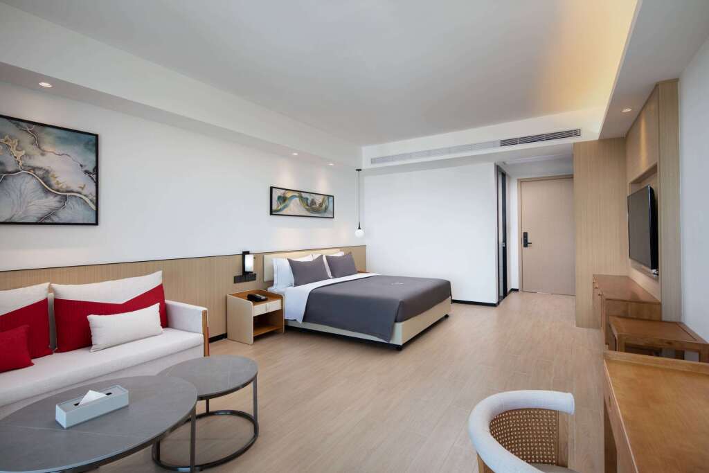 Санья: Ramada Encore by Wyndham Jiusuo Downtown