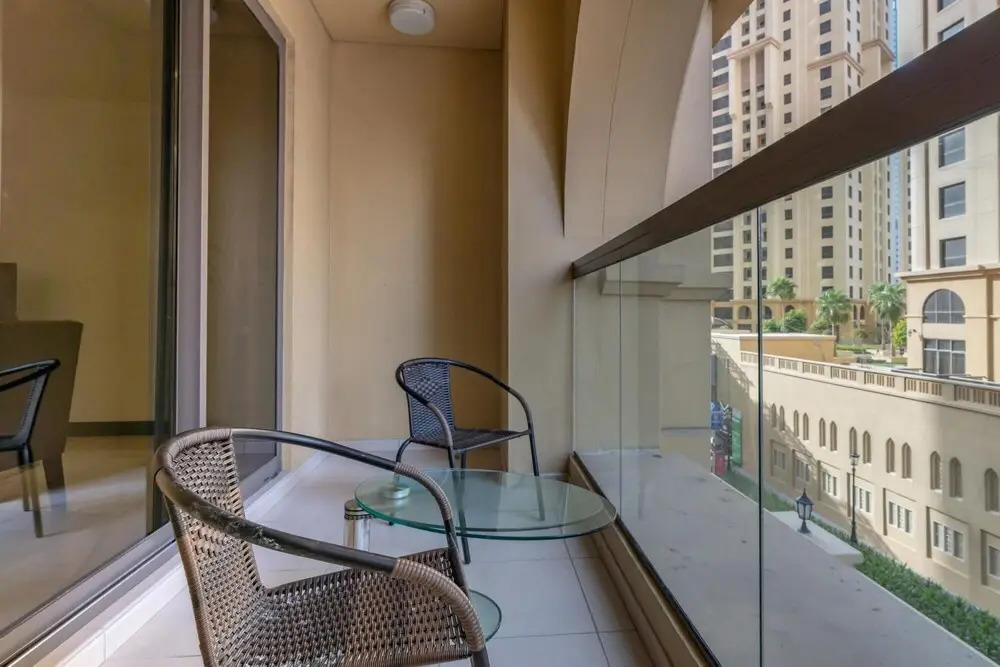 Дубай: Duplex 4BR J B R Architectural Triumphs Beach, Dubai