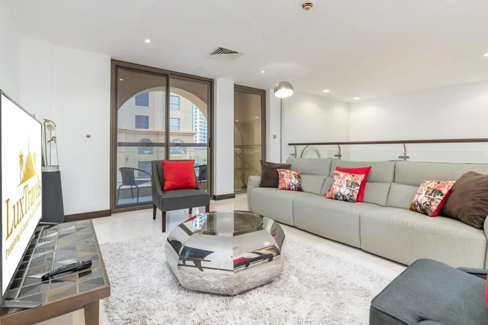 Дубай: Duplex 4BR J B R Architectural Triumphs Beach, Dubai
