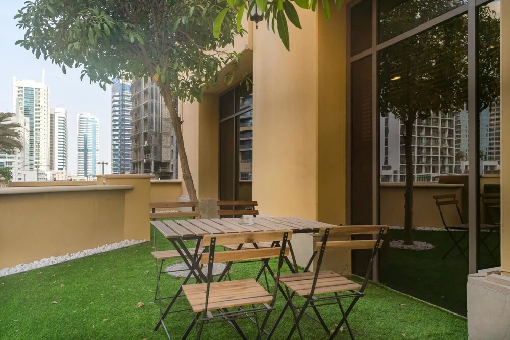 Дубай: Duplex 4BR J B R Architectural Triumphs Beach, Dubai