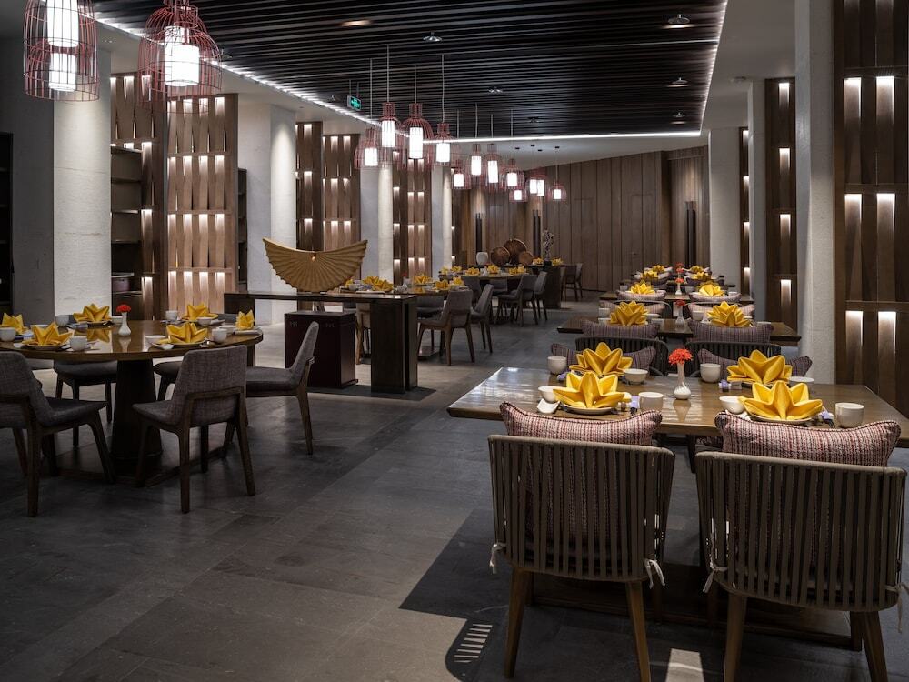Санья: Holiday Inn Hotel and Suites Sanya Yalong Bay, an IHG Hotel