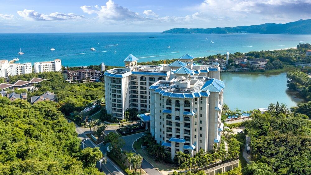 Санья: Holiday Inn Hotel and Suites Sanya Yalong Bay, an IHG Hotel