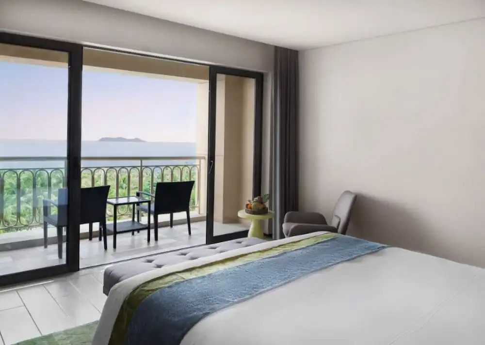 Санья: Holiday Inn Hotel and Suites Sanya Yalong Bay, an IHG Hotel