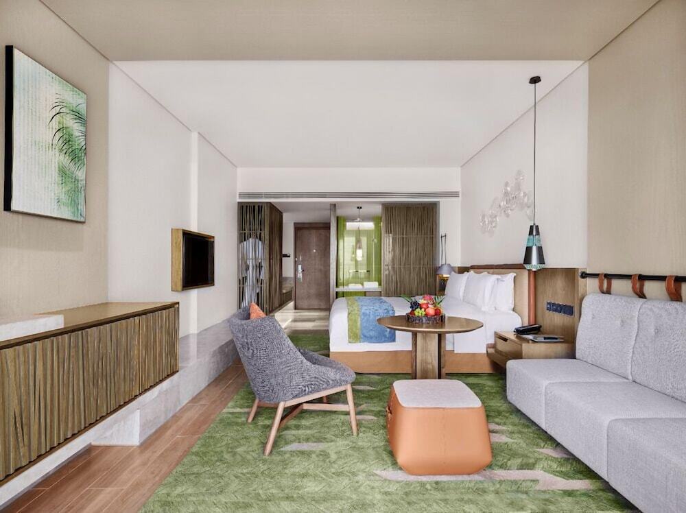 Санья: Holiday Inn Hotel and Suites Sanya Yalong Bay, an IHG Hotel