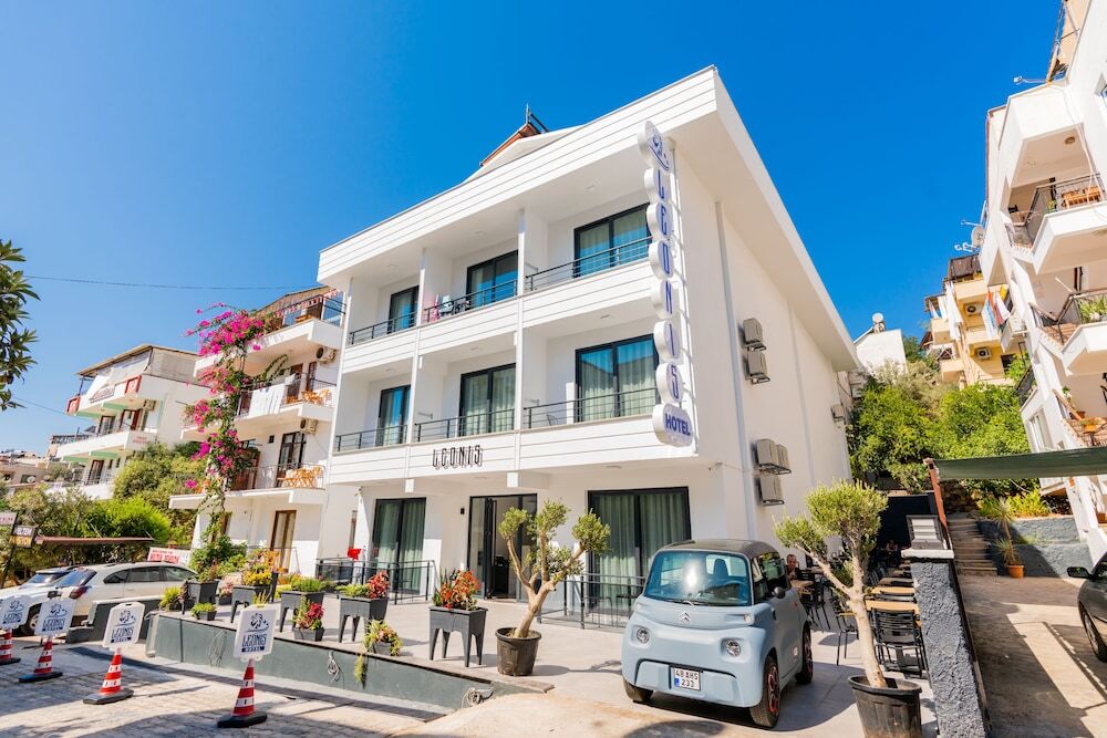 Каш: Leonis Hotel
