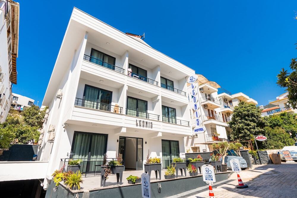 Каш: Leonis Hotel