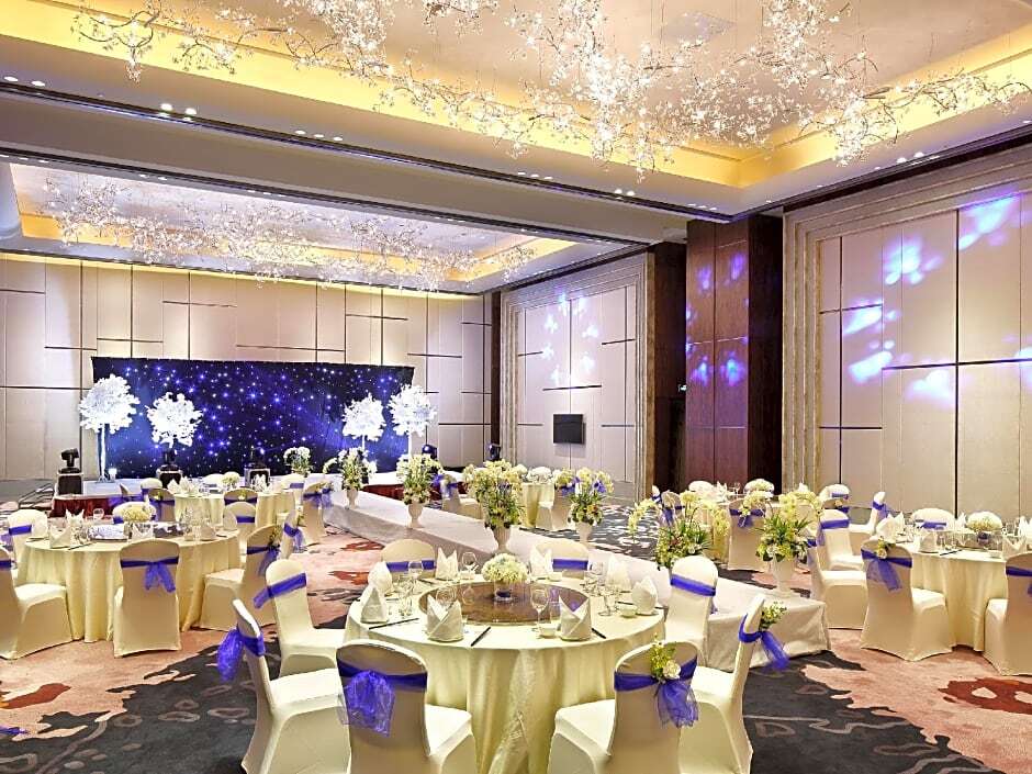 Хуаншань: Crowne Plaza Huangshan Taiping Lake