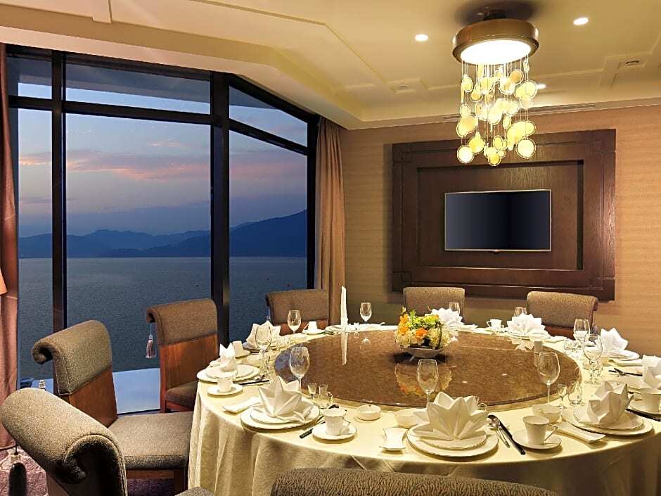 Хуаншань: Crowne Plaza Huangshan Taiping Lake