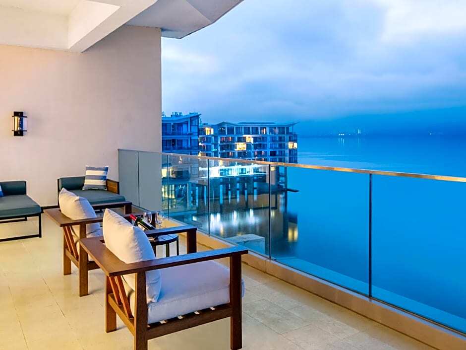 Хуаншань: Crowne Plaza Huangshan Taiping Lake