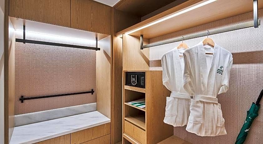 Сучжоу: Holiday Inn & Suites Kunshan Huaqiao
