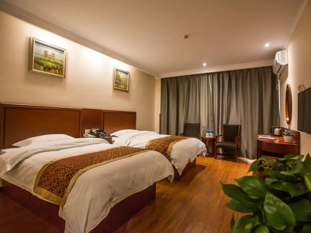 Чжэньцзян: GreenTree Inn Zhenjiang Danyang Wanshan Park Express Hotel