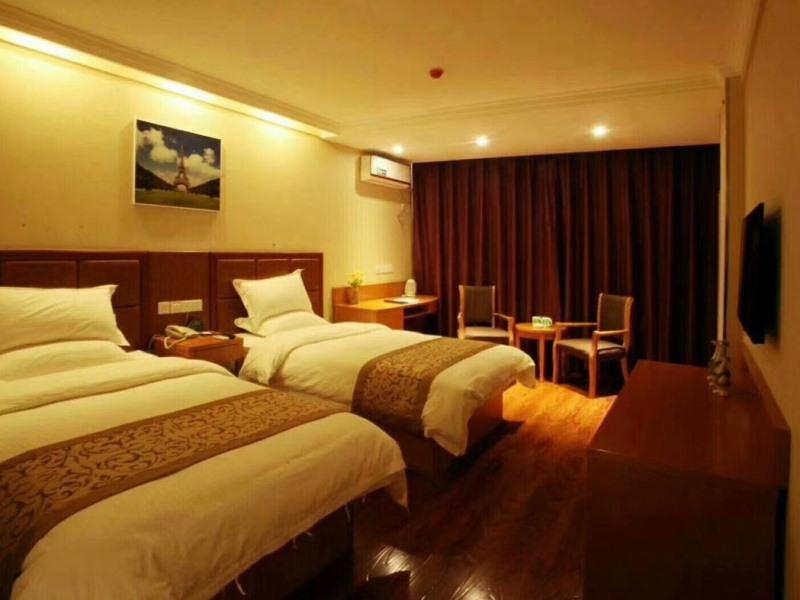 Лоян: GreenTree Inn Luoyang Yichuan County Yilong Avenue Express Hotel