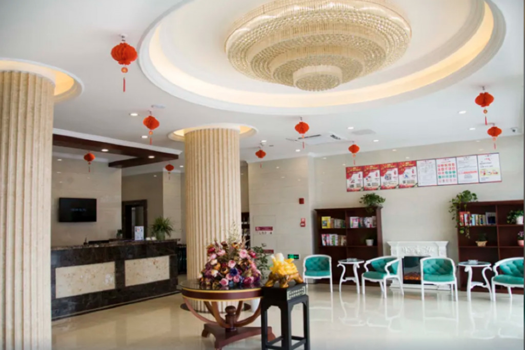 Тайчжоу: GreenTree Inn Taizhou Xinghua City Wuyue Plaza Express Hotel