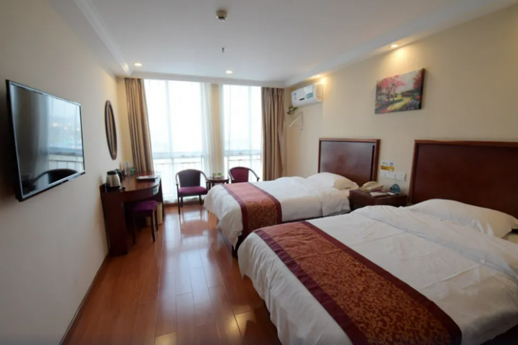 Тайчжоу: GreenTree Inn Taizhou Xinghua City Wuyue Plaza Express Hotel