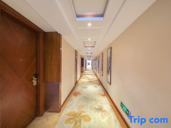 Яньань: Tang Dynasty Hotel