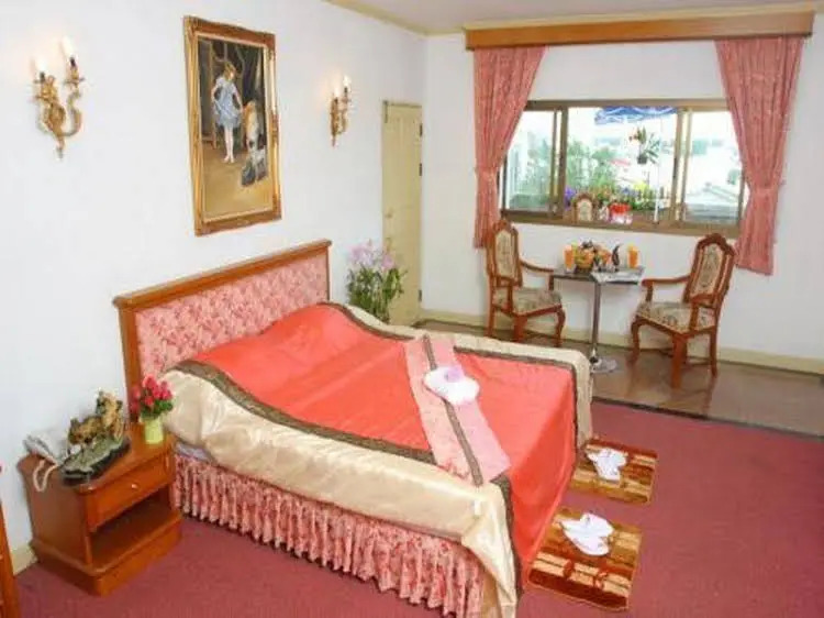 Бангкок: 13 Coins Bang Yai Hotel