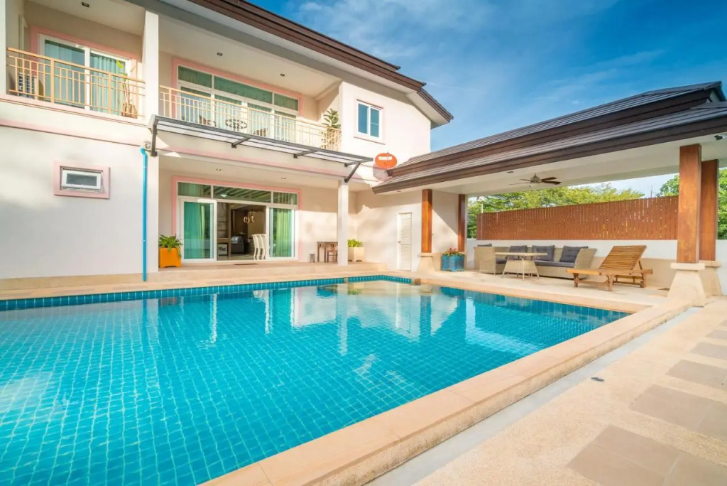 Муанг: Phuket9 Real Estate Development