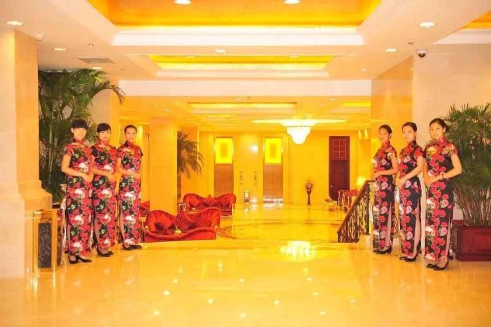 Циньхуандао: Holiday Inn Sea View Qinhuangdao