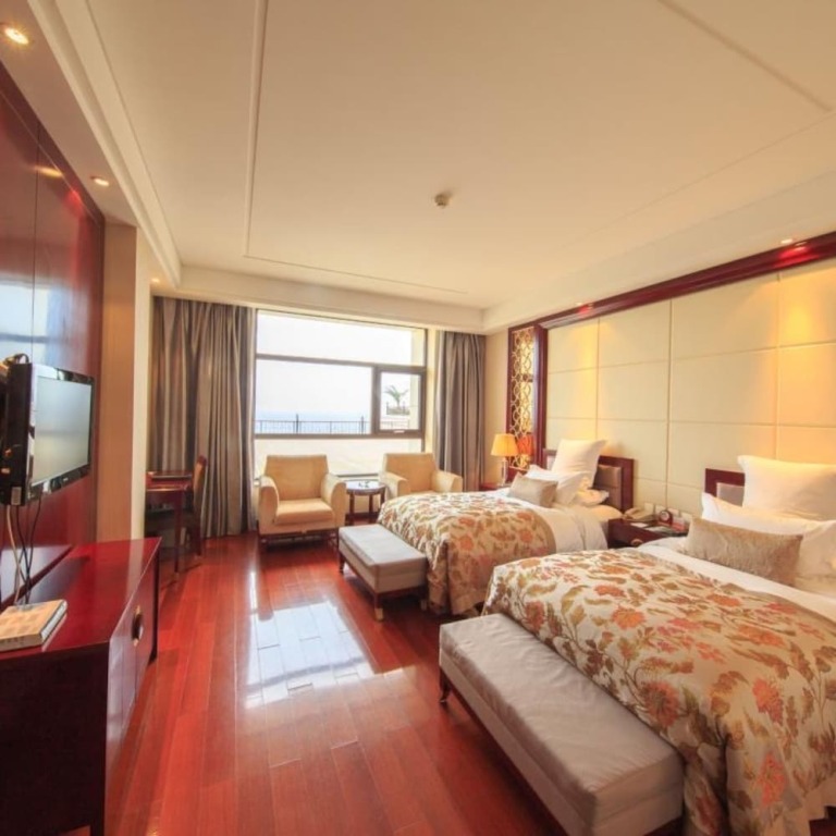 Циньхуандао: Holiday Inn Sea View Qinhuangdao