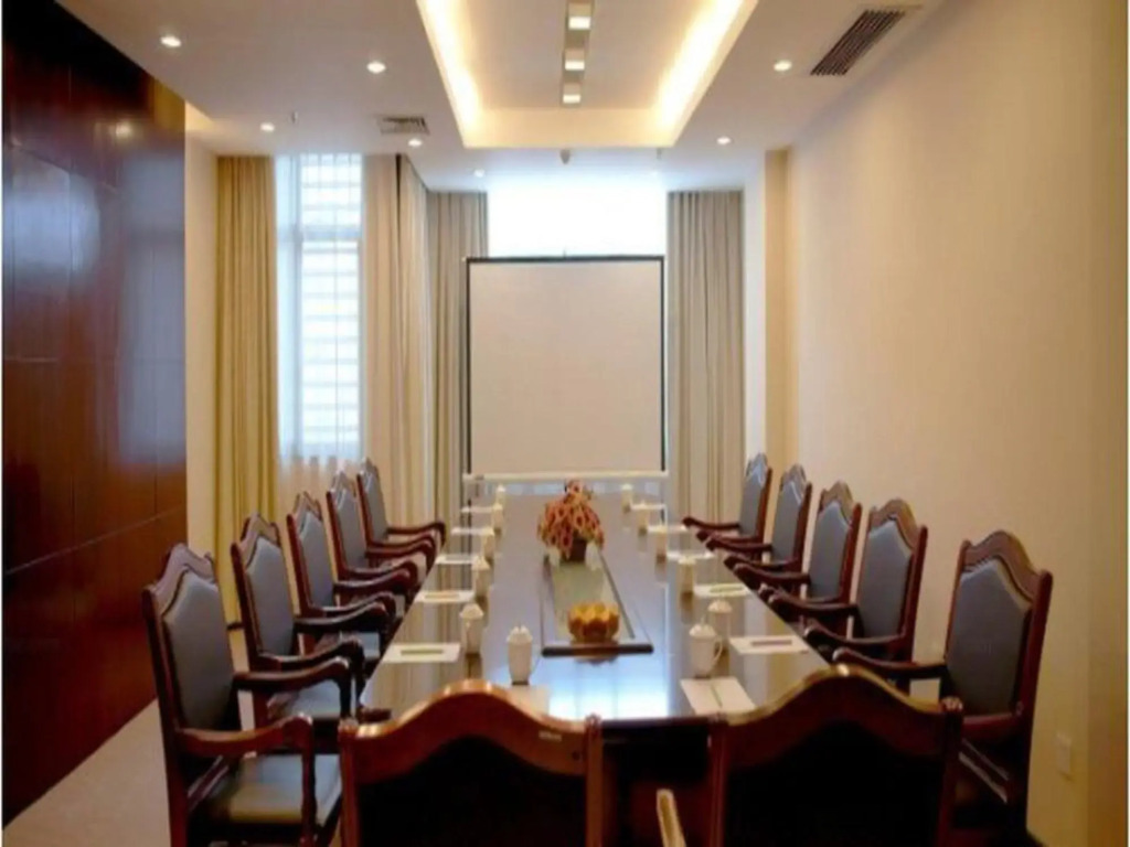 Гуйлинь: Guilin International Hotel