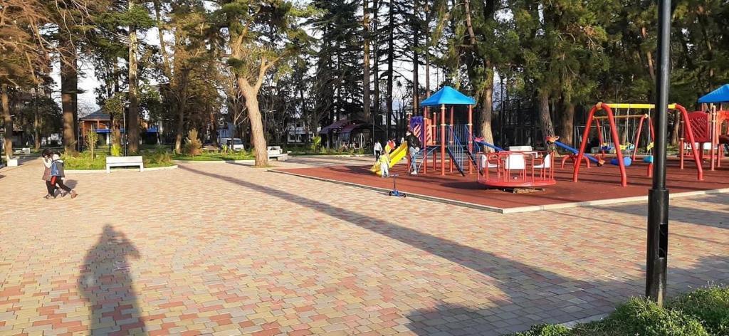Кобулети: Кобулети резиденс двухспални Апартамент Андри