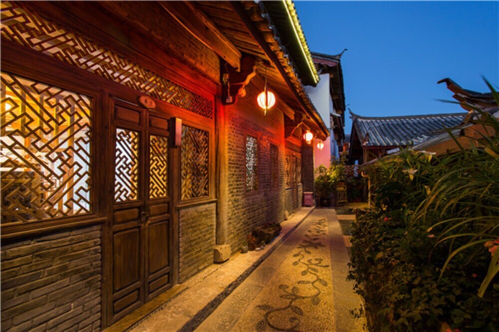 Лицзян: Floral Hotel Lijiang Qinjin Palace