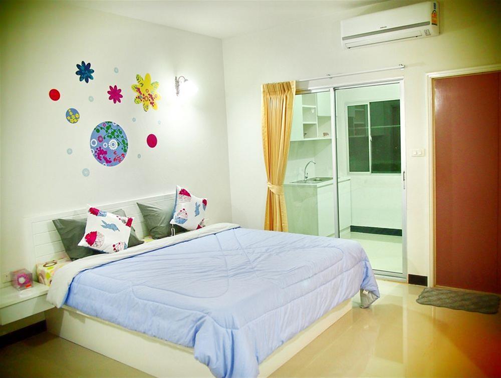 Самутпракан: Full Room 77 Apartment