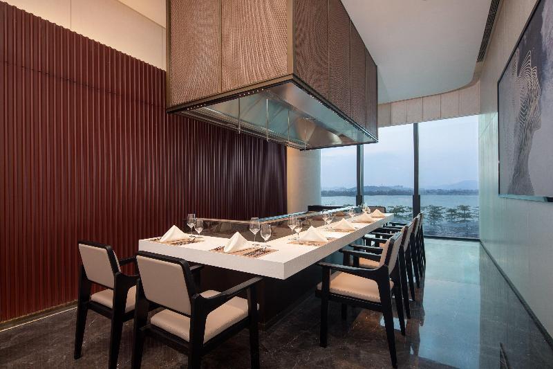 Чаочжоу: Crowne Plaza Chaozhou Riverside