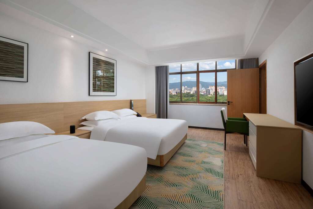 Цзинхун: Microtel By Wyndham Xishuangbanna City Center